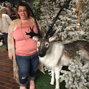 Meet your Posher, Christina